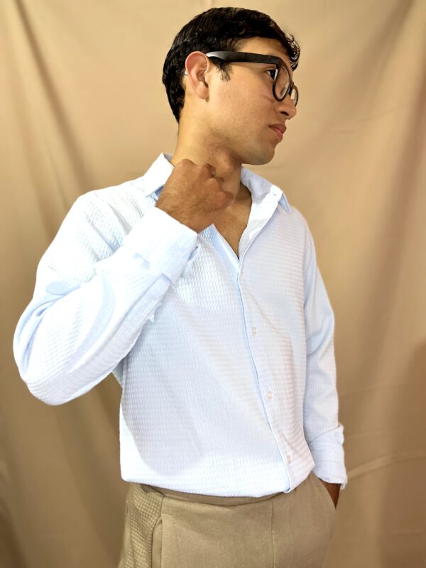 Camisa Elegante Celeste - Imagen 2
